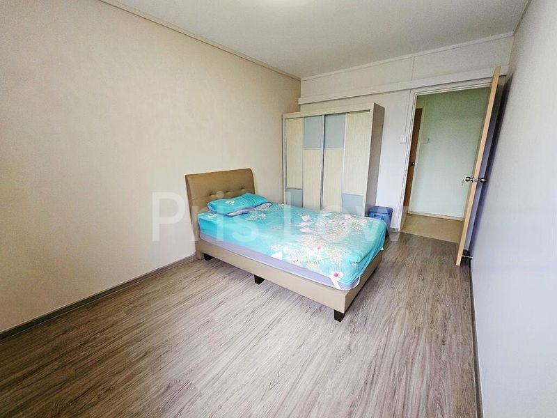 4 Room (4A) HDB for Rent in  129 Bukit Batok West Avenue 6 - Image 3